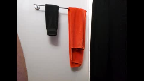 woodc71 online show from April 2026 10:59:01 AM