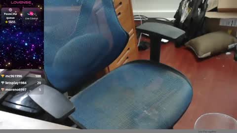 woodworker6473 online show from December 2024 05:00:01 PM