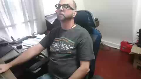 woodworker6473 online show from October 2025 01:00:01 PM