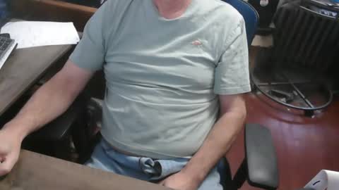 woodworker6473 online show from April 2026 10:51:02 PM