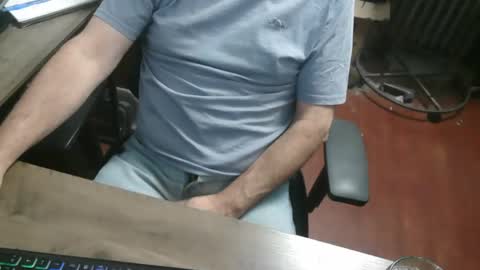 woodworker6473 online show from April 2026 12:12:01 AM