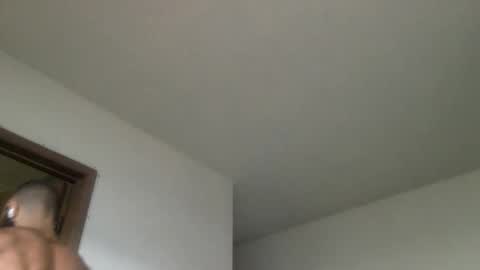 woof_wolf37 online show from April 2026 03:31:01 PM