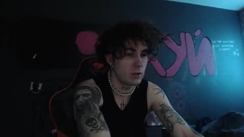 woofbi online show from January 2026 12:00:01 PM