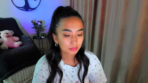 dudetta Kim online show from October 2025 11:44:02 AM