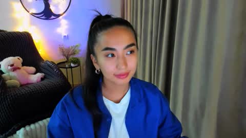 dudetta Kim online show from November 2025 01:46:02 PM