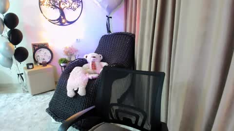 dudetta Kim online show from April 2026 03:09:01 PM