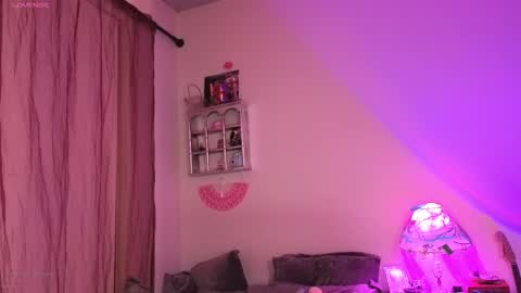 NYMPH    online show from October 2025 04:46:02 AM