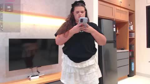 Snapshot of wow_its_kaitlyn chatting on October 2025 09:42:01 AM Kaitlyn xx online show from October 2025 09:42:01 AM