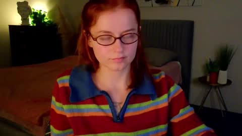 Rebecy online show from October 2025 02:06:02 PM