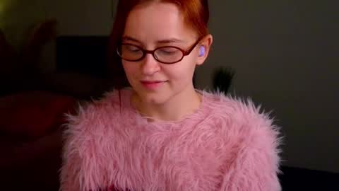 Rebecy online show from November 2025 02:49:02 PM