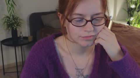 Rebecy online show from November 2025 02:08:01 PM