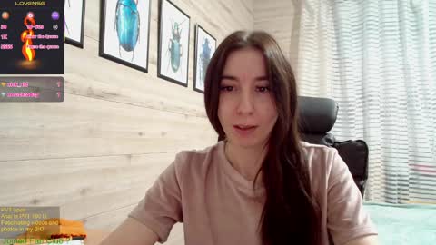 Anna  online show from March 2025 05:39:02 PM