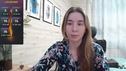 Anna  online show from November 2025 12:16:02 PM