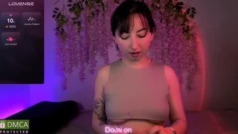 Snapshot of wow_sue chatting on October 2025 02:22:02 AM Sue online show from October 2025 02:22:02 AM