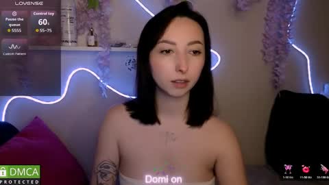 Snapshot of wow_sue chatting on March 2026 02:27:01 AM Sue online show from March 2026 02:27:01 AM