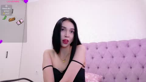 Snapshot of wowitszizu chatting on June 2026 01:00:02 PM wowitszizu online show from June 2026 01:00:02 PM