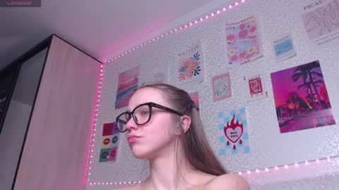 Bella online show from May 2026 02:45:01 PM
