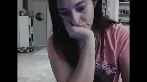 Snapshot of wrenleigh chatting on December 2024 10:03:01 AM Crystal Lake online show from December 2024 10:03:01 AM