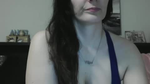 Snapshot of wrenleigh chatting on February 2025 06:45:01 AM Crystal Lake online show from February 2025 06:45:01 AM