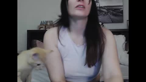 Snapshot of wrenleigh chatting on February 2025 10:28:02 AM Crystal Lake online show from February 2025 10:28:02 AM