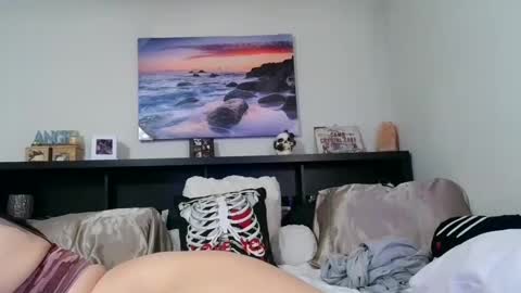 Snapshot of wrenleigh chatting on September 2025 04:36:01 AM Crystal Lake online show from September 2025 04:36:01 AM