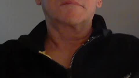 Snapshot of wuki123 chatting on January 2025 09:03:01 PM Wuki online show from January 2025 09:03:01 PM