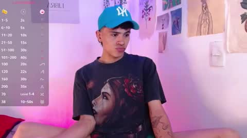 Snapshot of wyatt_444 chatting on December 2024 09:44:02 PM wyatt online show from December 2024 09:44:02 PM