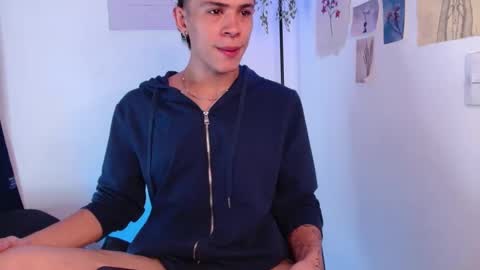 Snapshot of wyatt_444 chatting on December 2024 05:14:01 PM wyatt online show from December 2024 05:14:01 PM