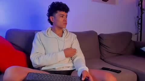 Snapshot of wyatt_444 chatting on January 2025 04:00:02 AM wyatt online show from January 2025 04:00:02 AM