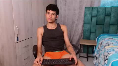 Snapshot of wyatt_444 chatting on January 2025 10:25:02 PM wyatt online show from January 2025 10:25:02 PM