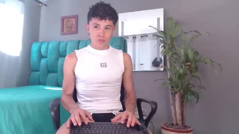 Snapshot of wyatt_444 chatting on January 2025 07:51:02 PM wyatt online show from January 2025 07:51:02 PM