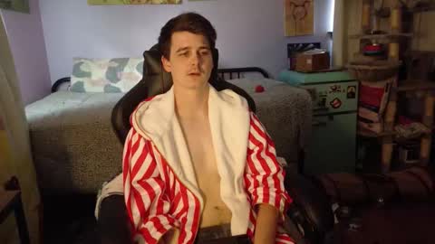 Snapshot of wyattfans_ chatting on October 2025 10:32:02 PM Wyatt online show from October 2025 10:32:02 PM