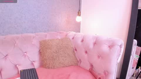 x_milu online show from January 2025 10:52:01 PM