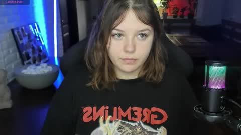 LOVE NERDS ONLY online show from October 2025 04:31:02 AM