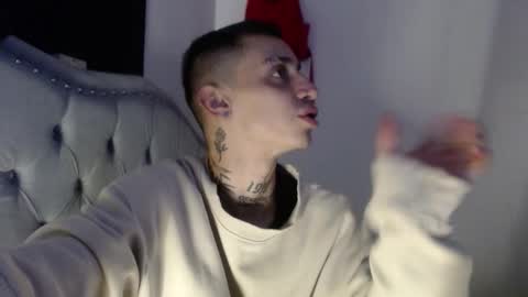 xalejo_max online show from October 2025 08:42:02 PM