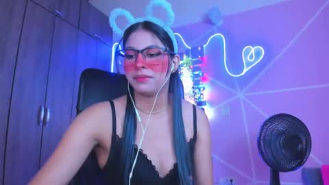 XALLYSONX online show from February 2025 11:32:02 AM