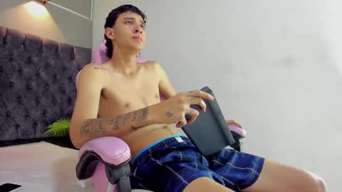 XANDER online show from December 2025 03:48:01 AM