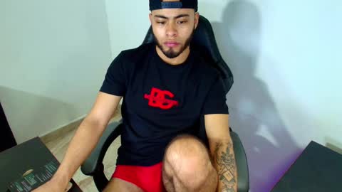 Snapshot of xanderstone00 chatting on March 2026 07:20:02 PM Xanderstone online show from March 2026 07:20:02 PM