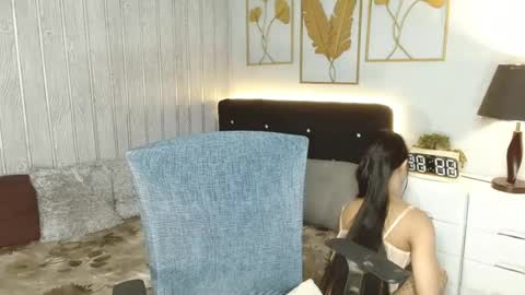 Snapshot of xasian_dollx chatting on August 2026 06:34:01 AM ELLA online show from August 2026 06:34:01 AM
