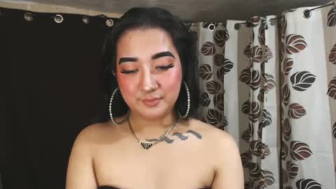 Nira   NOT INTO CHEAP GUYS  online show from January 2025 10:01:02 PM