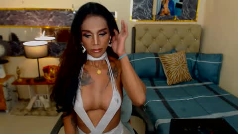 Snapshot of xasianm0nstr0uscumx chatting on January 2025 05:20:02 AM THALIA MOUNT online show from January 2025 05:20:02 AM