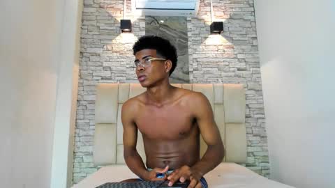 XAVI online show from November 2025 08:22:01 PM