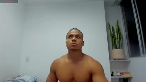 Xavier online show from October 2025 12:52:02 AM