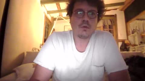 Peter online show from April 2026 07:30:01 AM