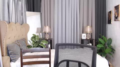 I LOVEE TO TRAVEL AROUND THE WORLD online show from March 2025 11:37:02 AM