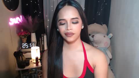 Snapshot of xclassylorainne chatting on December 2024 03:24:02 PM lorainne online show from December 2024 03:24:02 PM