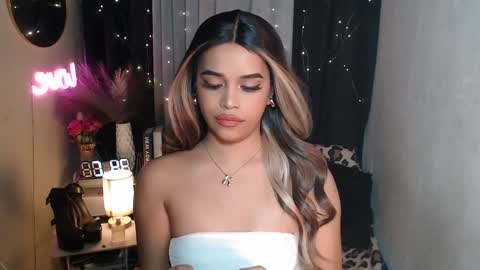 Snapshot of xclassylorainne chatting on December 2024 11:53:01 AM lorainne online show from December 2024 11:53:01 AM