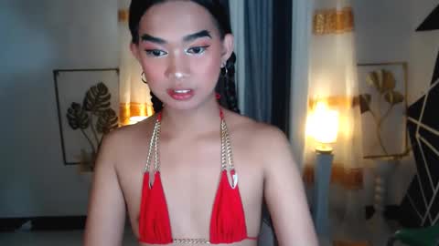 Snapshot of xcumshotselfsucker4ux chatting on December 2024 08:05:02 PM Candy Lily online show from December 2024 08:05:02 PM