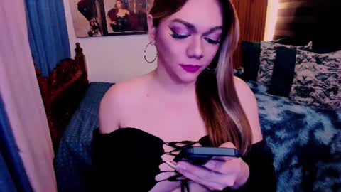 Snapshot of xdirtymistressx chatting on February 2025 10:24:02 AM XDirtymistressX online show from February 2025 10:24:02 AM