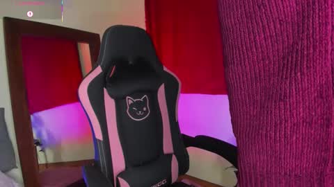 Kanae. online show from October 2025 01:17:01 AM